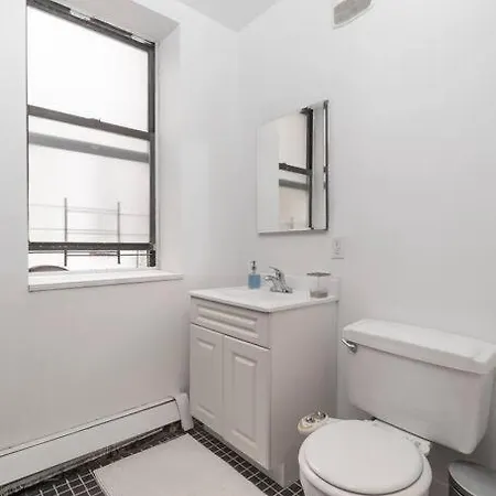 2Bed Bliss By Central Park North New York Exterior photo