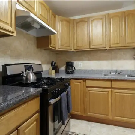 2Bed Bliss By Central Park North New York Exterior photo