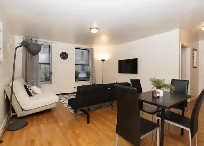 2Bed Bliss By Central Park North
